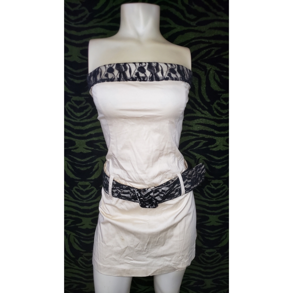 Cream belted tube dress with black lace
